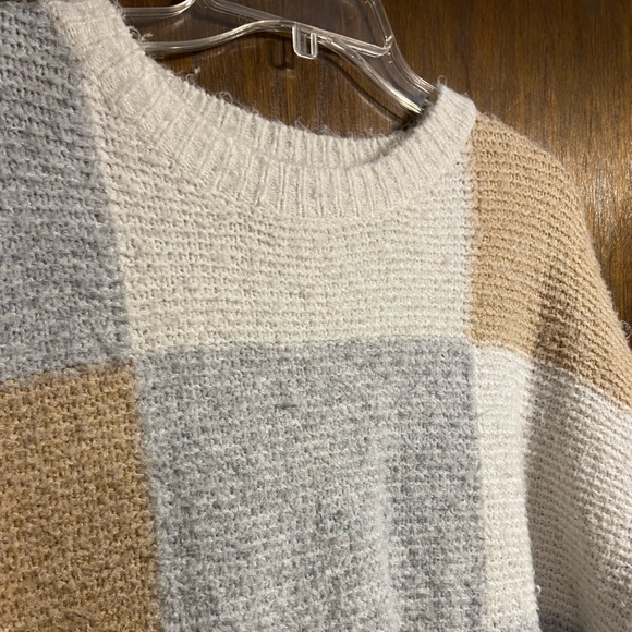 Pastel Colorblock Sweater - Picture 2 of 3